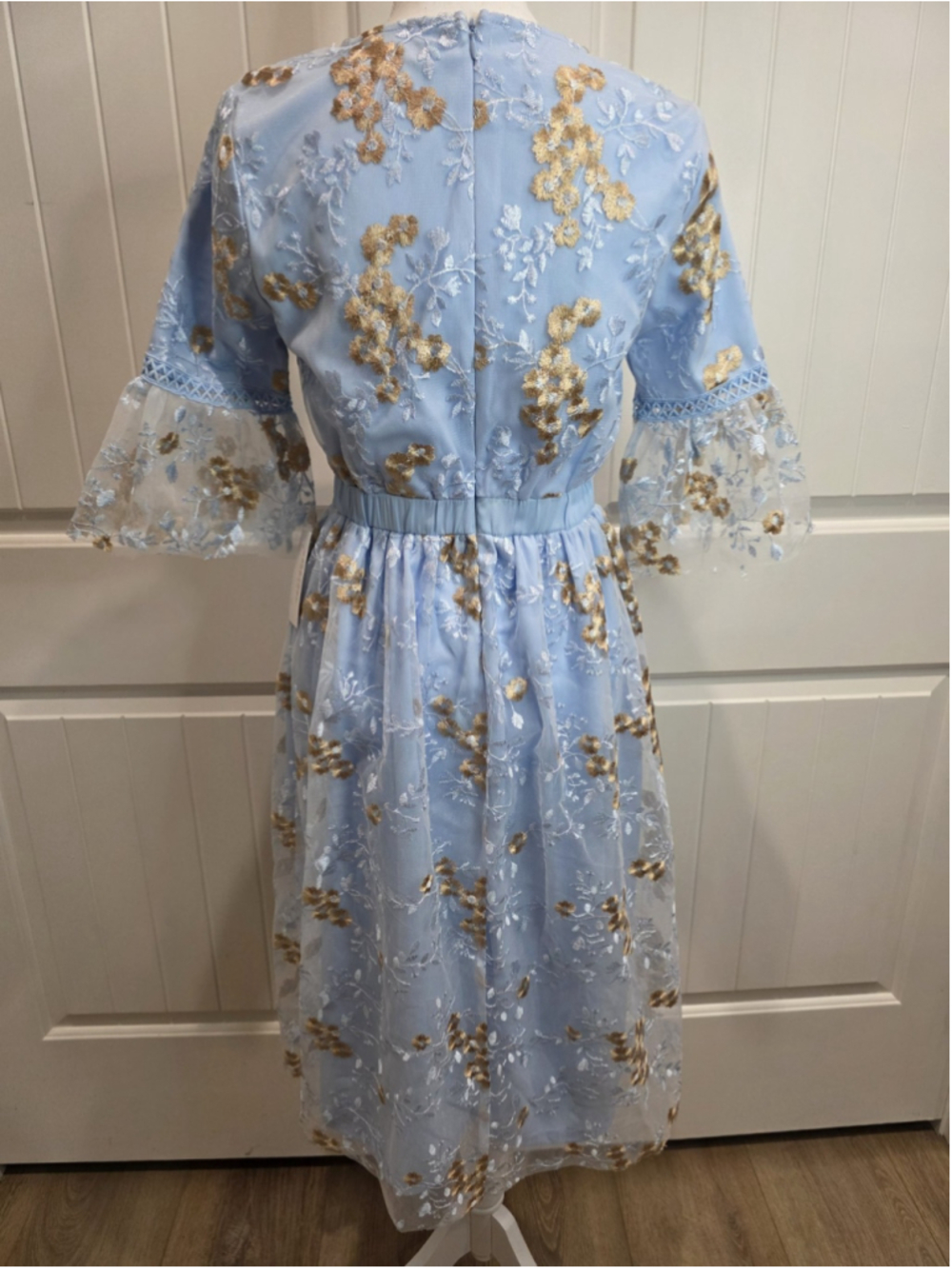Polagram Blue Floral Embroidered Mesh Tulle Midi Dress NWT Sz S Short Bell Sleev - Picture 4 of 12